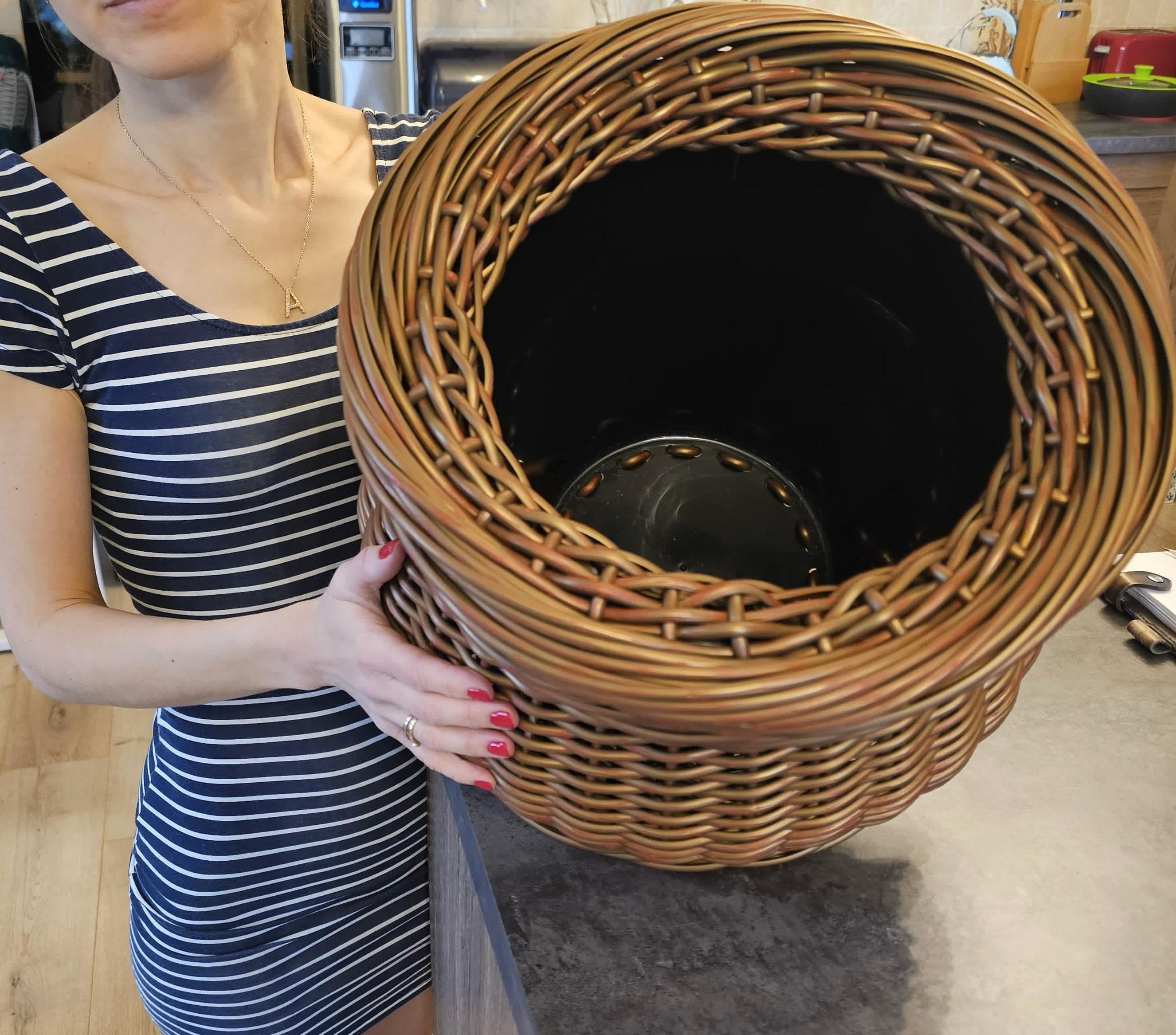 Кашпо из искусственного ротанга вазон бургунди 12 литров