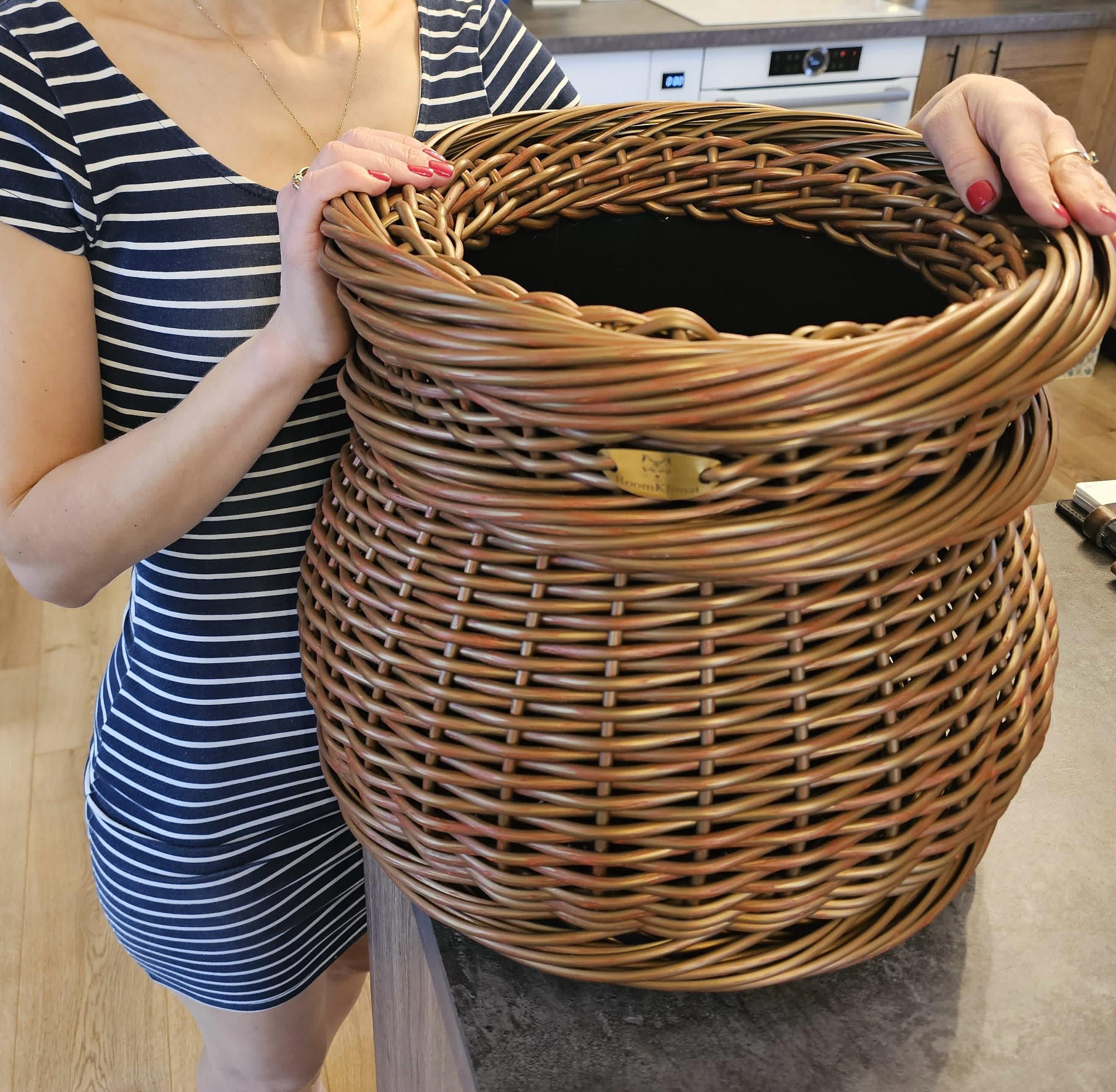 Кашпо из искусственного ротанга вазон бургунди 12 литров