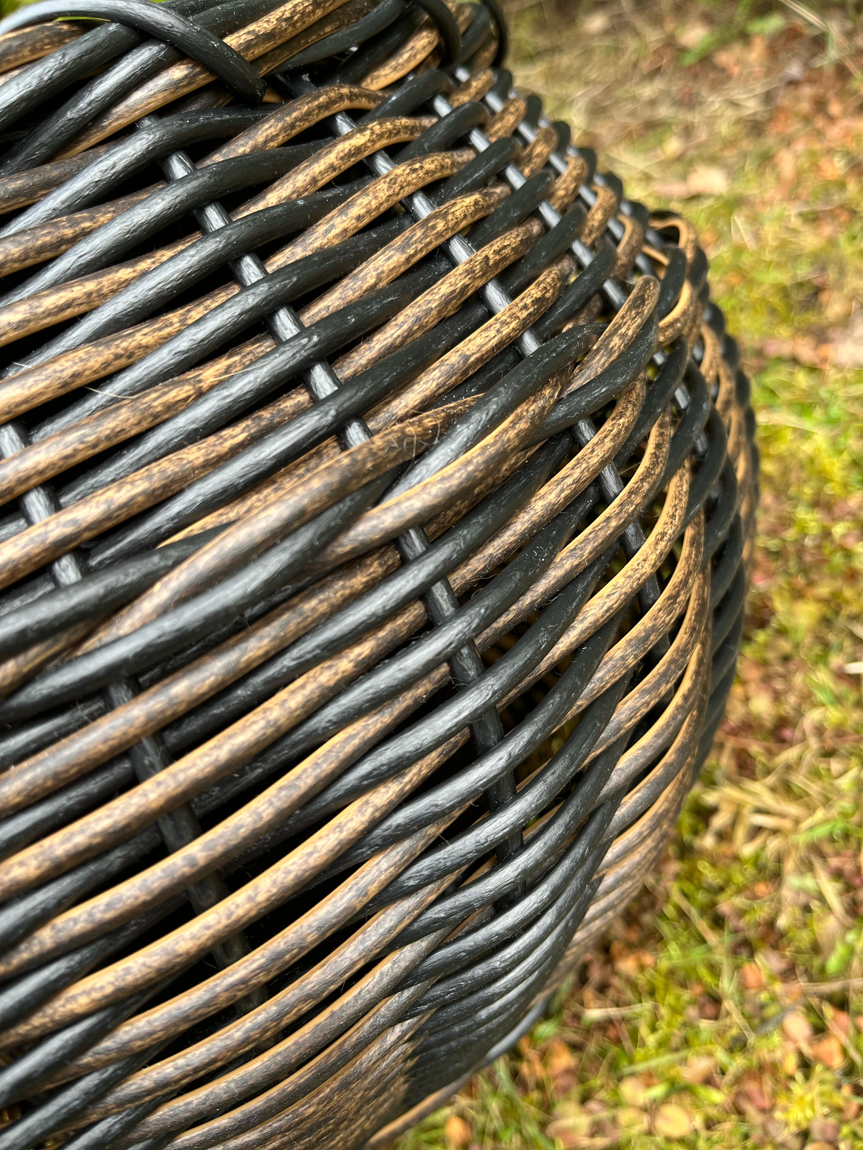 Кашпо из искусственного ротанга чугунок двухцветный 12 литров