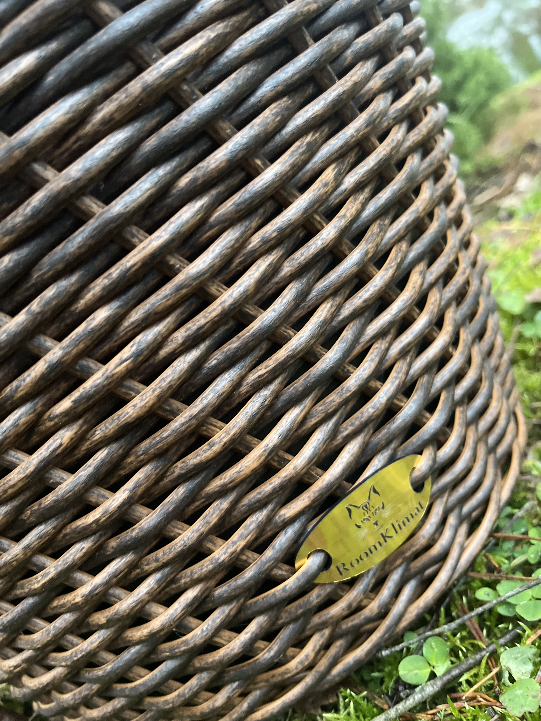 Кашпо из искусственного ротанга дуб 16 литров луковая корзина