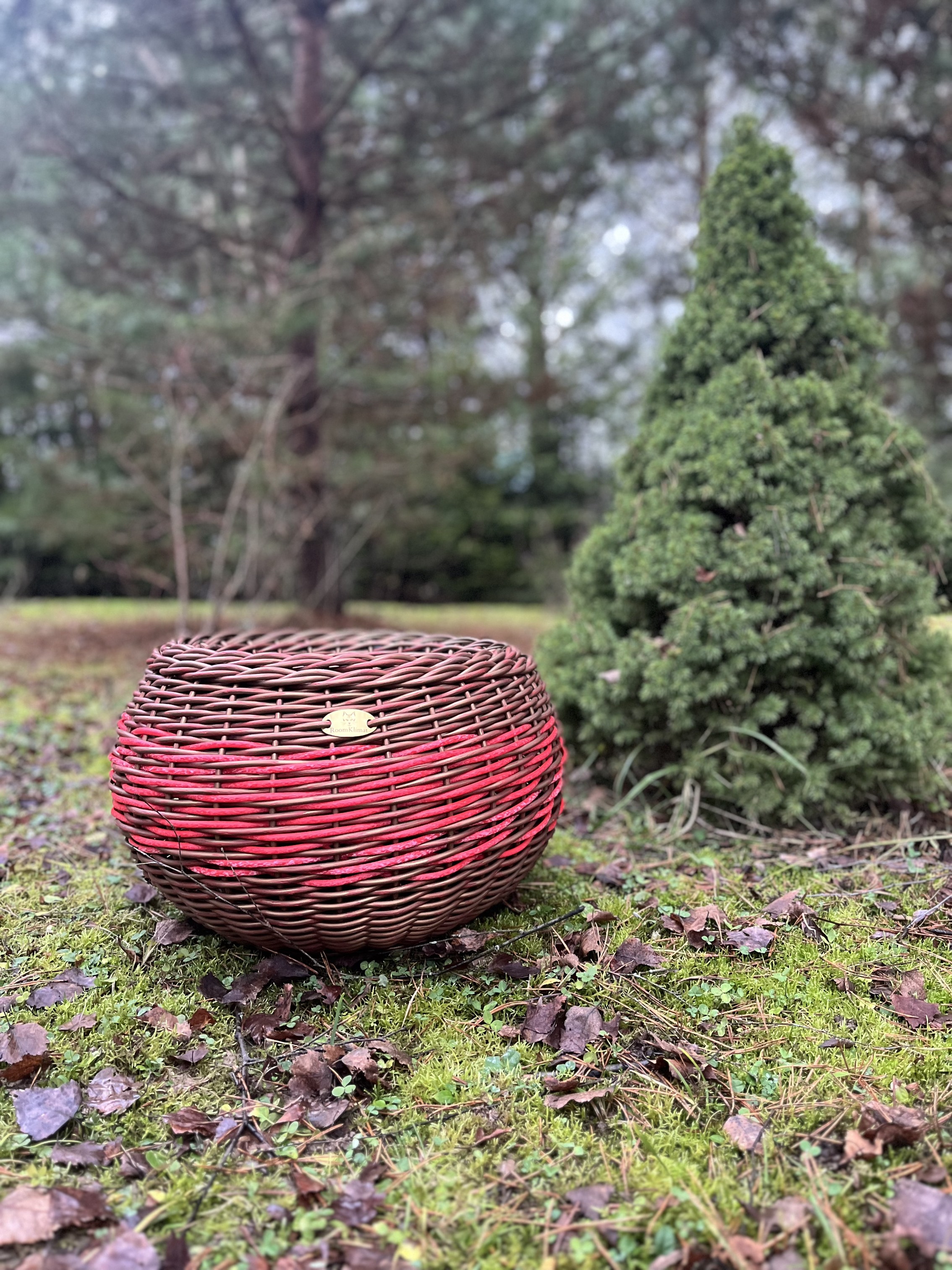 Кашпо из искусственного ротанга двухцветное бургунди 16л