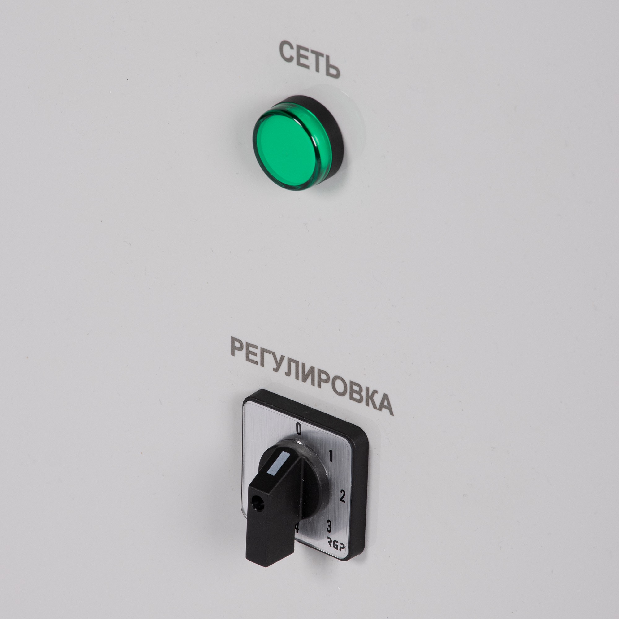 SRE-D-4,0 (4.0А, 400В) Shuft Пятиступенчатый регулятор скорости