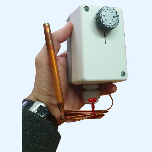 Установка капиллярного термостата. Термостат капиллярный аварийный 135. Установка капиллярного термостата. Электромеханический капиллярный термостат ip65. Правильное подключение капиллярного термостата.