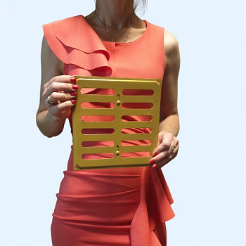 200x200 с задвижкой золото Решетка вентиляционная металлическая