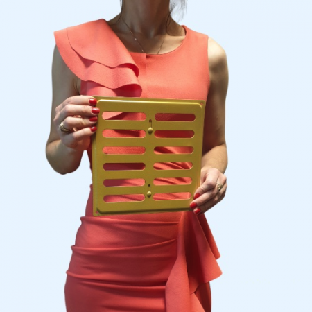 200x200 с задвижкой золото Решетка вентиляционная металлическая