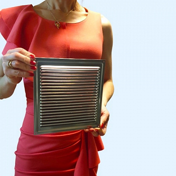 200х200 хром Решётка металлическая без бортика