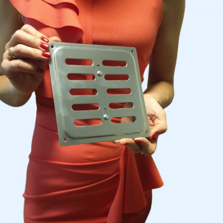 160х160 с задвижкой хром Решетка вентиляционная металлическая