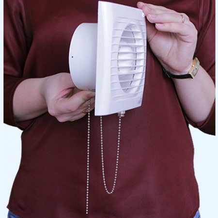 ERA 4-02 Вентилятор накладной ERA D100 тяговый выключатель ERA 4-02 Вентилятор накладной ERA D100 тяговый выключатель