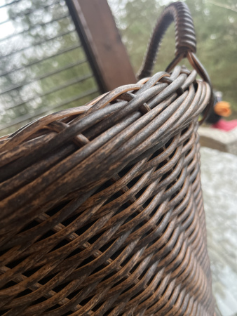 Кашпо из искусственного ротанга дуб 16 литров луковая корзина