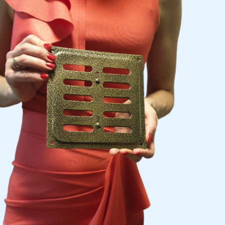 160х160 с задвижкой бронза Решетка вентиляционная металлическая