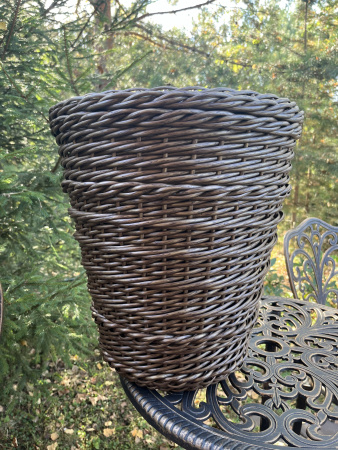 Кашпо конус из искусственного ротанга бронзовый орех 30 литров