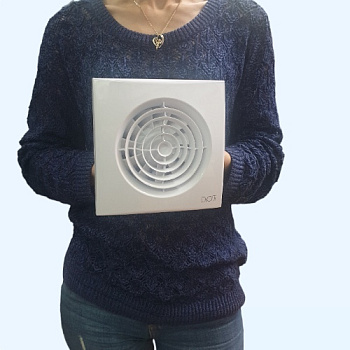 AURA 4C DICITI Вентилятор накладной D100 обр.клапан